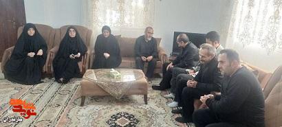 دیدار مدیرکل بنیاد مازندران از هشت خانواده شهید حملات تروریستی دیدار مدیرکل بنیاد مازندران از هشت خانواده شهید حملات تروریستی