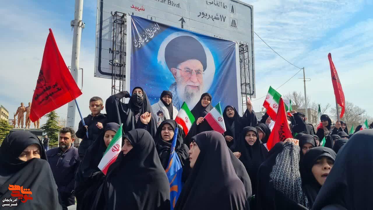عزاداری بانوان ارومیه برای شهید امام خامنهای عزاداری بانوان ارومیه برای شهید امام خامنهای