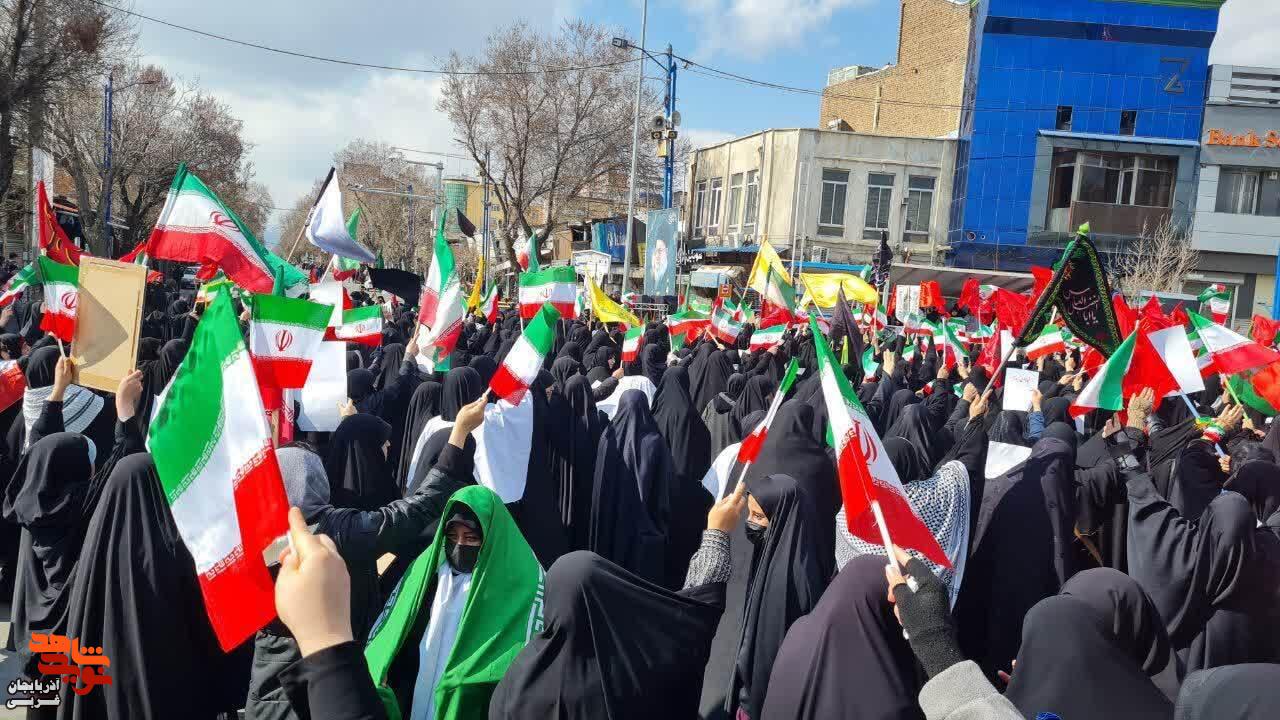عزاداری بانوان ارومیه برای شهید امام خامنهای عزاداری بانوان ارومیه برای شهید امام خامنهای