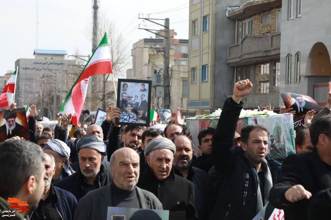 حضور با شکوه تشییع پیکر مطهر شهدای