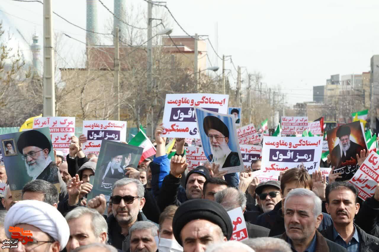 حضور با شکوه تشییع پیکر مطهر شهدای