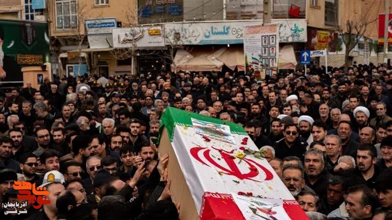 تشییع شهدای کلانتری ۱۴ خامنه برگزار شد تشییع شهدای کلانتری ۱۴ خامنه برگزار شد