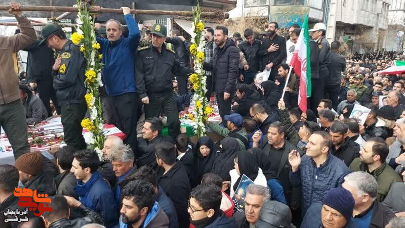 تشییع شهدای کلانتری ۱۴ خامنه برگزار شد تشییع شهدای کلانتری ۱۴ خامنه برگزار شد