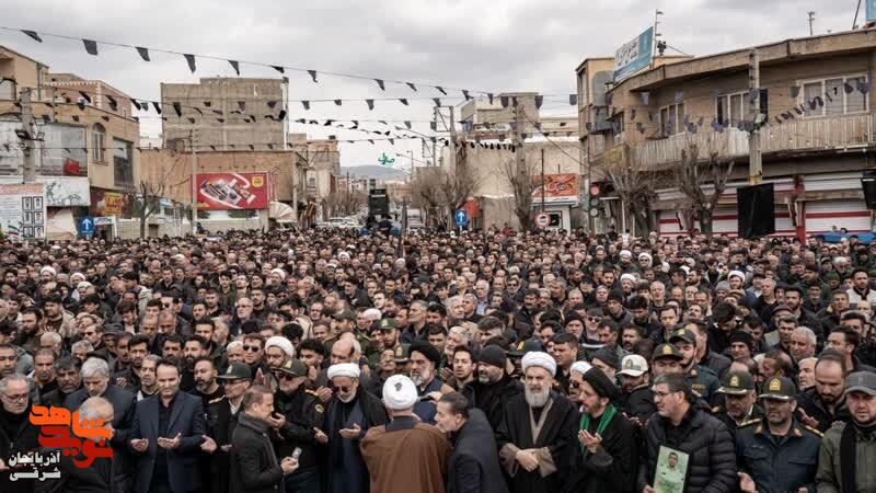 تشییع شهدای کلانتری ۱۴ خامنه برگزار شد تشییع شهدای کلانتری ۱۴ خامنه برگزار شد