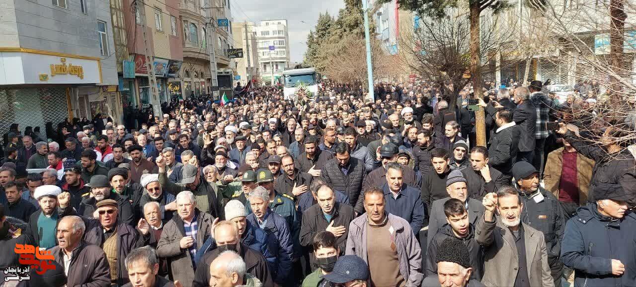 تشییع شهدای کلانتری ۱۴ خامنه برگزار شد تشییع شهدای کلانتری ۱۴ خامنه برگزار شد