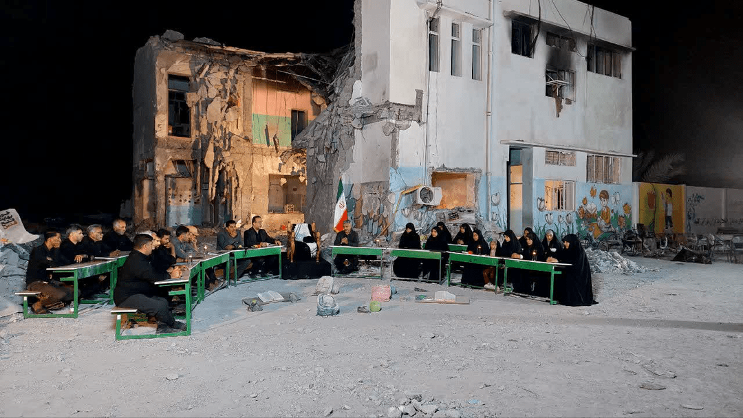 مدرسه میناب محفل شعر آیینی شد مدرسه میناب محفل شعر آیینی شد