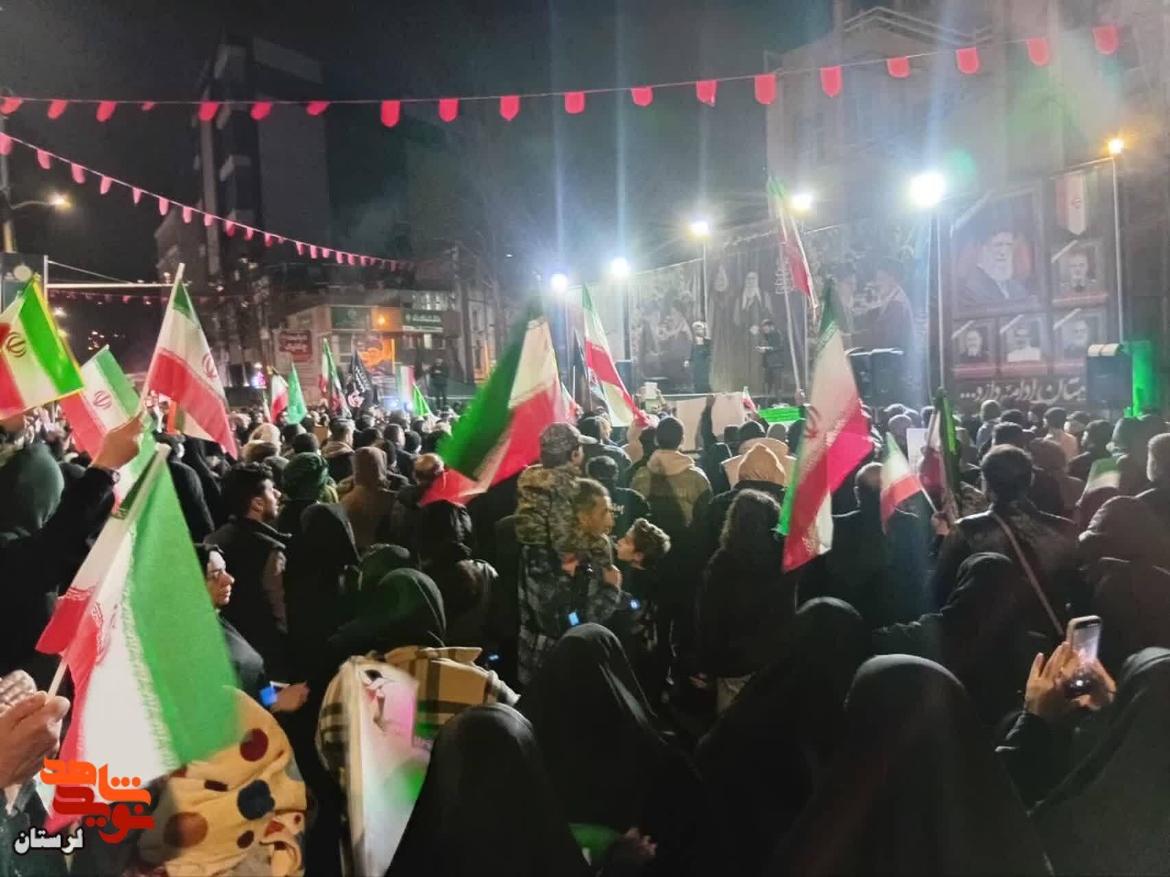 چه باران ببارد چه بمب ما می‌آییم