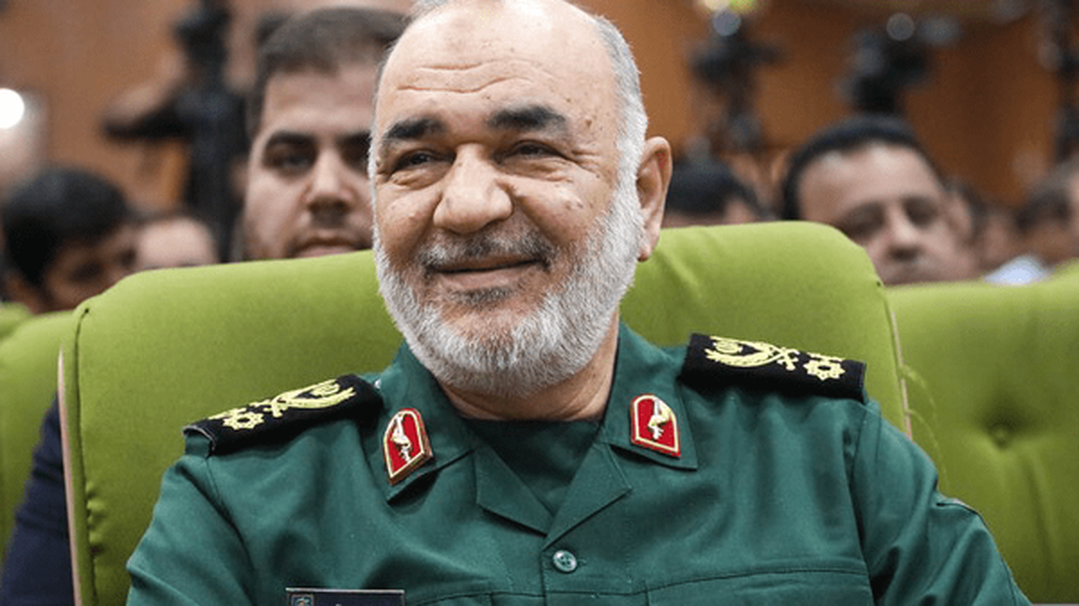 بیانیه خانواده سردار شهید سلامی برای انتخاب رهبر سوم انقلاب