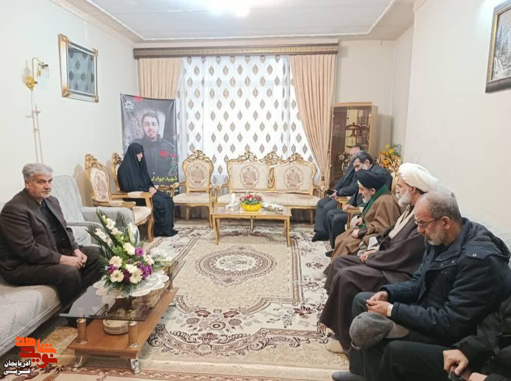 دیدار مدیرکل بنیاد شهید و امورایثارگران آذربایجان غربی با خانواده معظم شهید