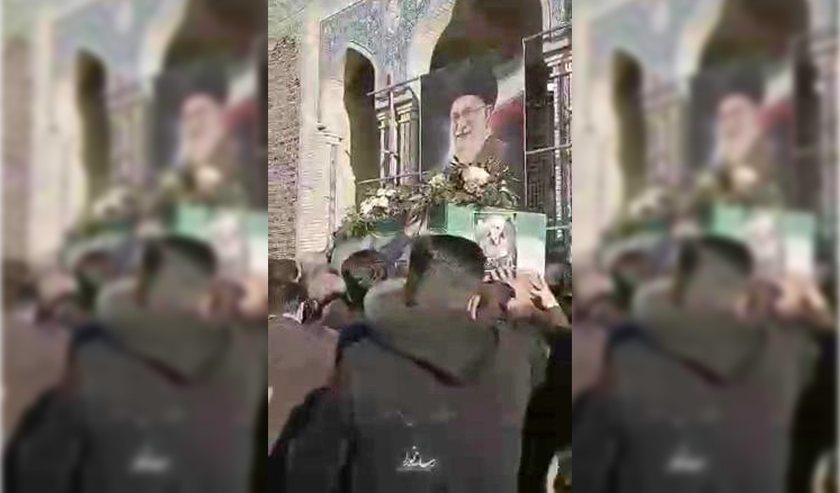 کلیپ/ تصاویری از مراسم تشییع شهید «مرتضی امامی» کلیپ/ تصاویری از مراسم تشییع شهید «مرتضی امامی»
