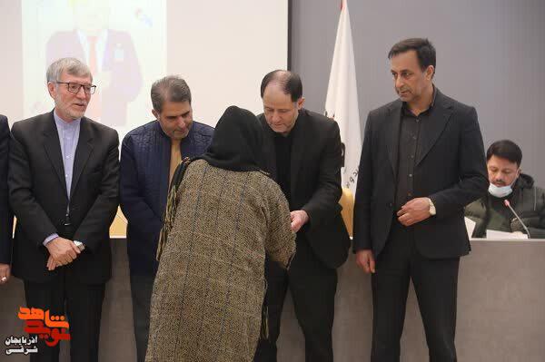 تجلیل از روایتگران بصری ایثار و مقاومت تجلیل از روایتگران بصری ایثار و مقاومت