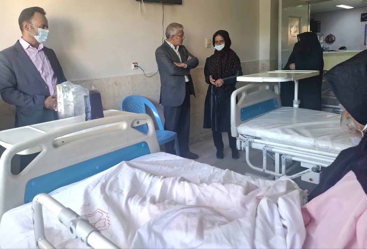 استمرار خدمت خادمان شهدا؛ از میدان جهاد تا بستر مهر و عیادت استمرار خدمت خادمان شهدا؛ از میدان جهاد تا بستر مهر و عیادت