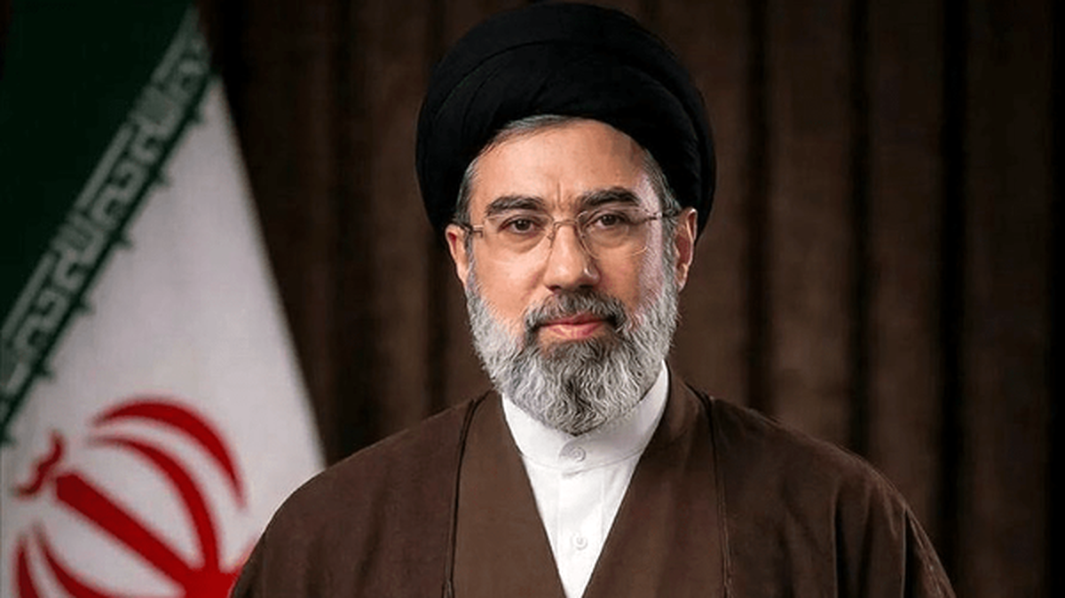 بیعت خانوادههای معظم شاهد و ایثارگر با آیتالله سید مجتبی خامنهای بیعت خانوادههای معظم شاهد و ایثارگر با آیتالله سید مجتبی خامنهای