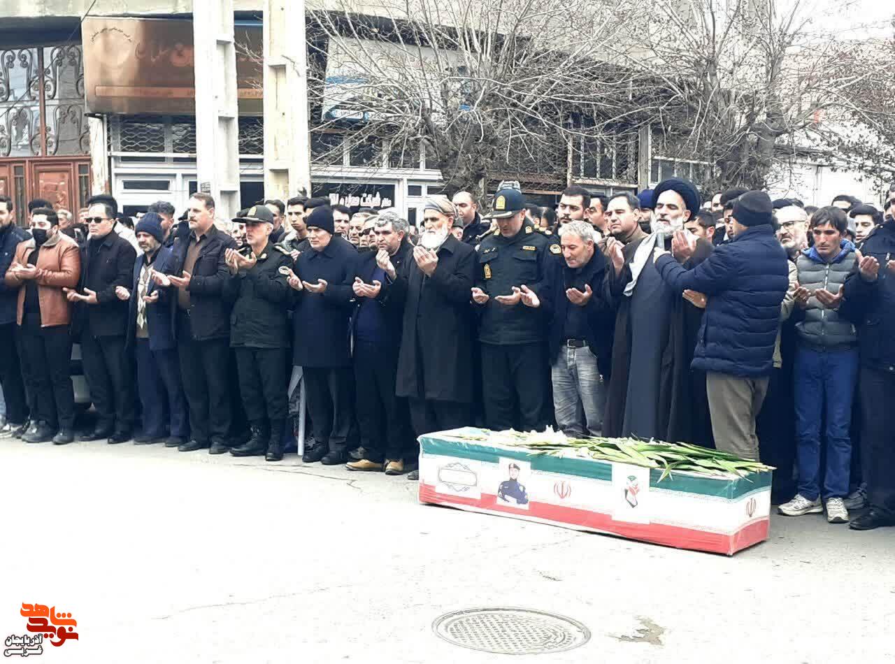 مراسم تشییع پیکر پاک شهید استوار یکم محمد رضا غفارزاده در سلماس مراسم تشییع پیکر پاک شهید استوار یکم محمد رضا غفارزاده در سلماس