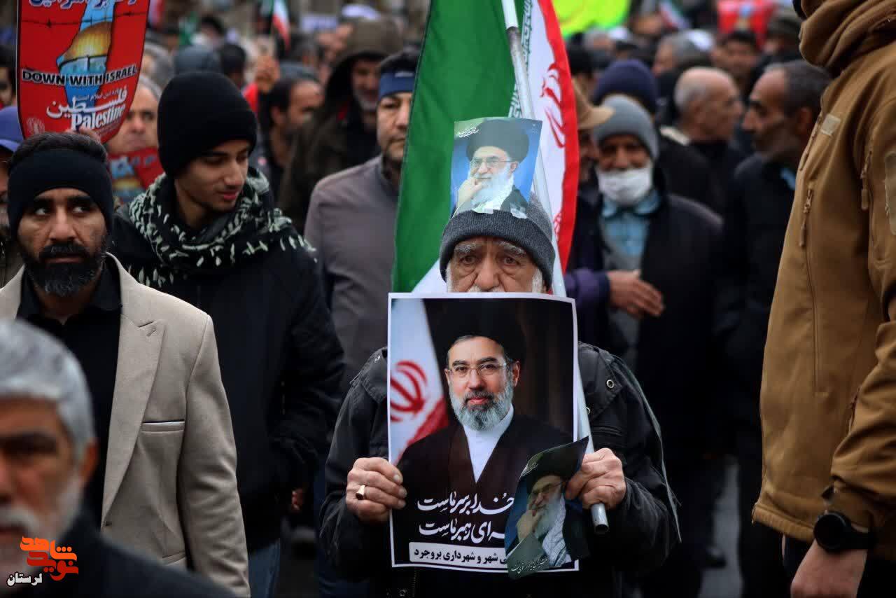 قاب‌هایی متفاوتی از راهپیمایی روز قدس در بروجرد