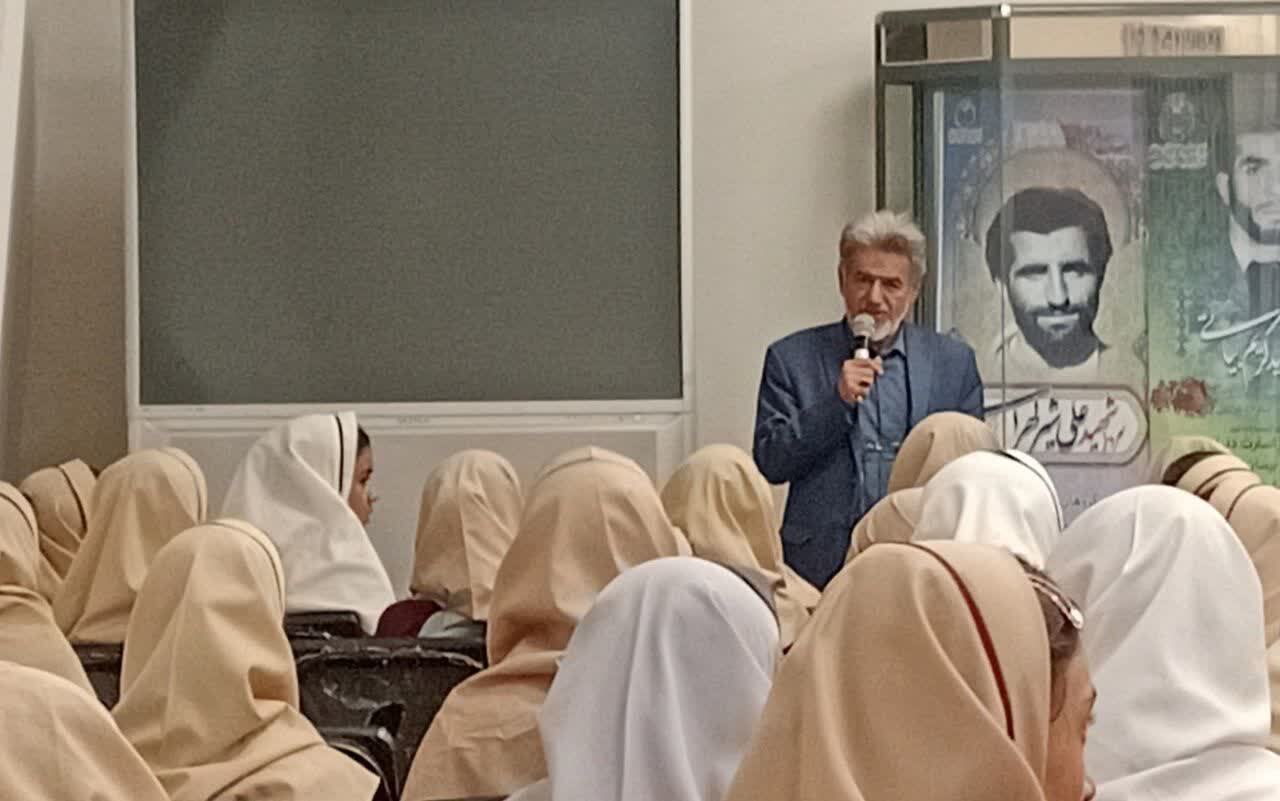 حضور پیامآوران ایثار در صحنه؛ روایت عشق و ترویج فرهنگ ایثار و شهادت در چهارمحال و بختیاری حضور پیامآوران ایثار در صحنه؛ روایت عشق و ترویج فرهنگ ایثار و شهادت در چهارمحال و بختیاری