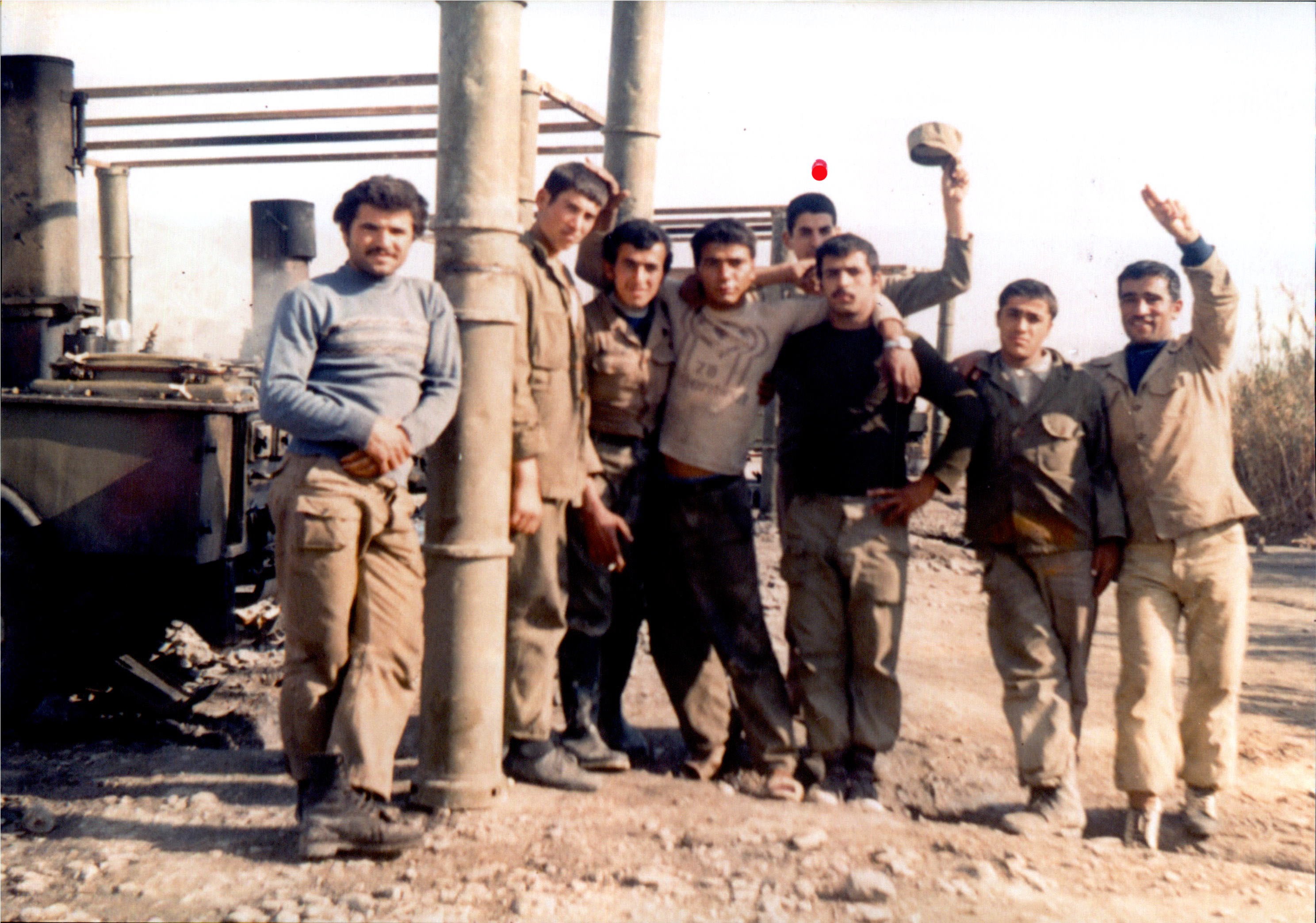 شهید علی عزتی در قاب تصاویر