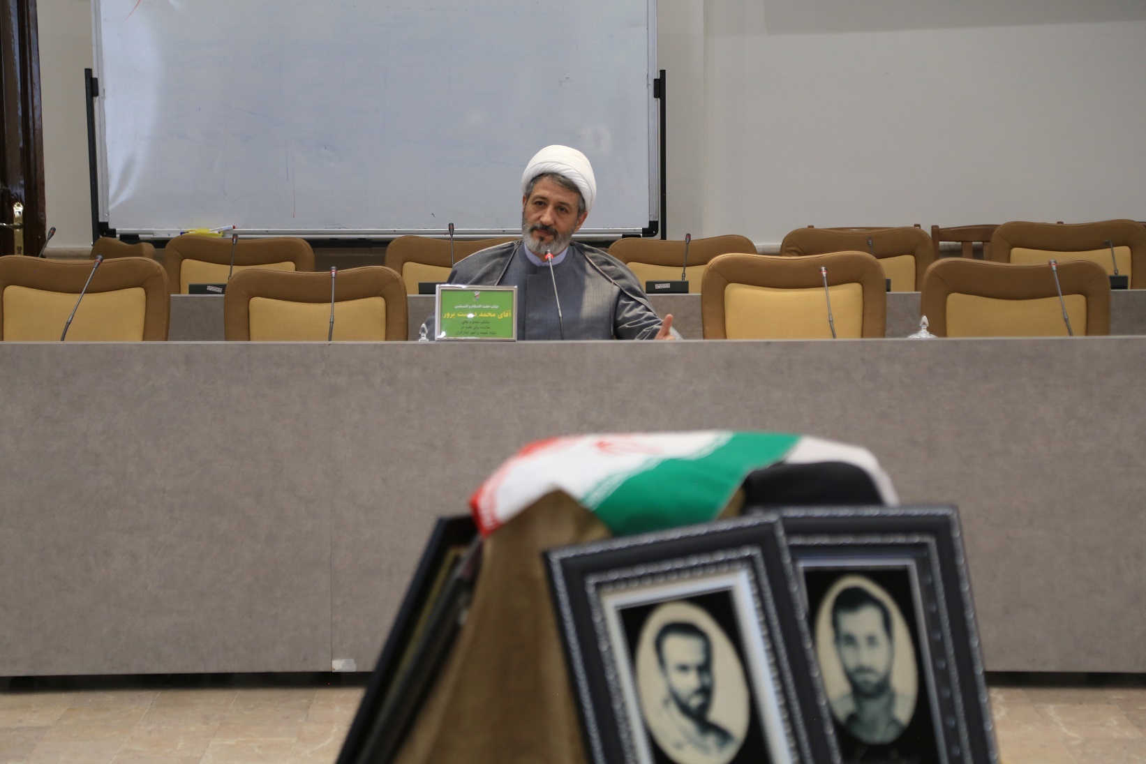 نشست مدیران کل و مسئولان حوزه‌های نمایندگی ولی فقیه بنیاد شهید منطقه ۳ کشور در تبریز