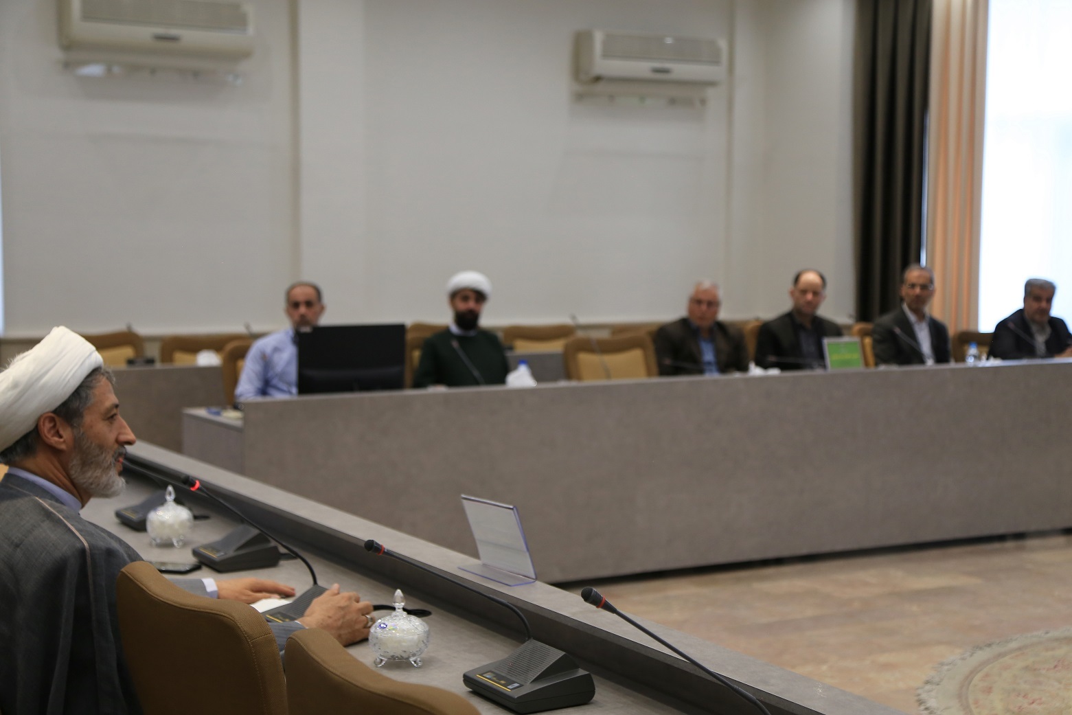 نشست مدیران کل و مسئولان حوزه‌های نمایندگی ولی فقیه بنیاد شهید منطقه ۳ کشور در تبریز