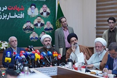 شهدای خدمت مشعل‌های فروزان راه آینده هستند/ آغاز مراسم سراسری بزرگداشت شهدای خدمت از ۲۴ اردیبهشت