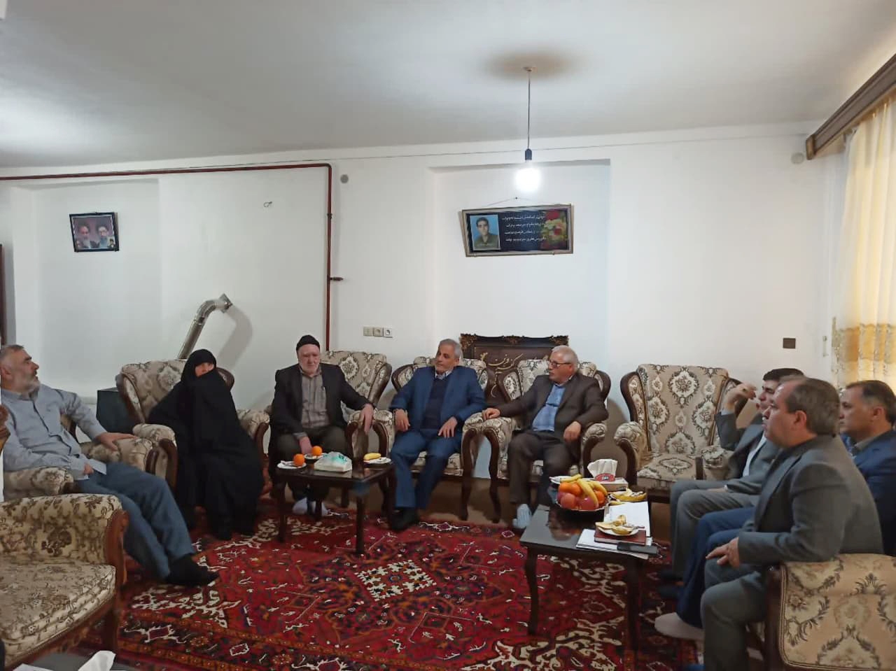 علی‌اکبر سلمانی با خانواده شهدای مراغه دیدار تازه کرد