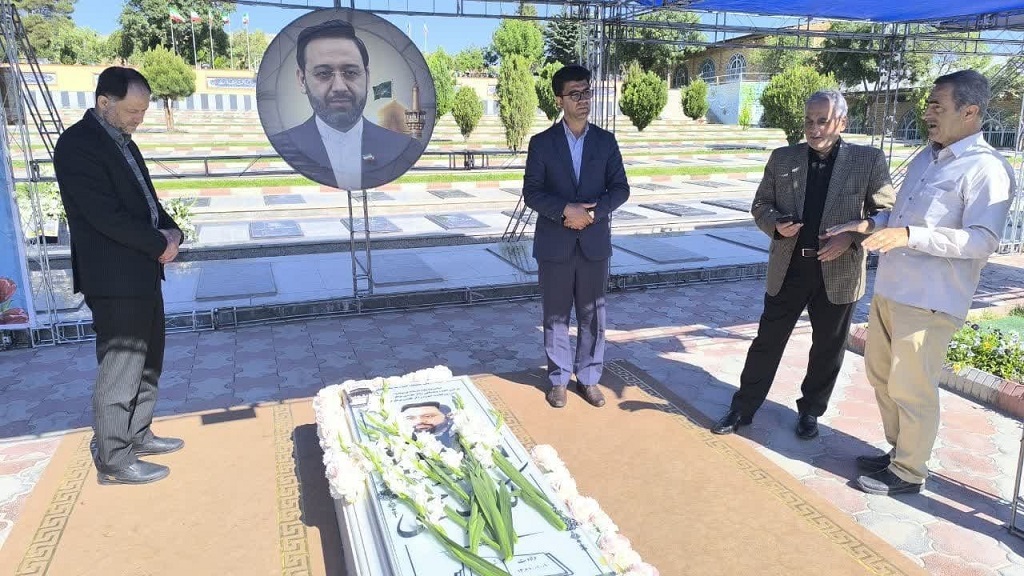 مراسم سالگرد شهدای خدمت در مراغه برگزار شد