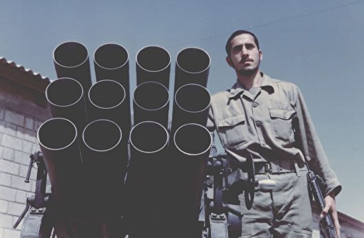 خدایا شکر که لایقم در کنار رزمندگان امام زمان، به نبرد با بعثی ها بپردازم