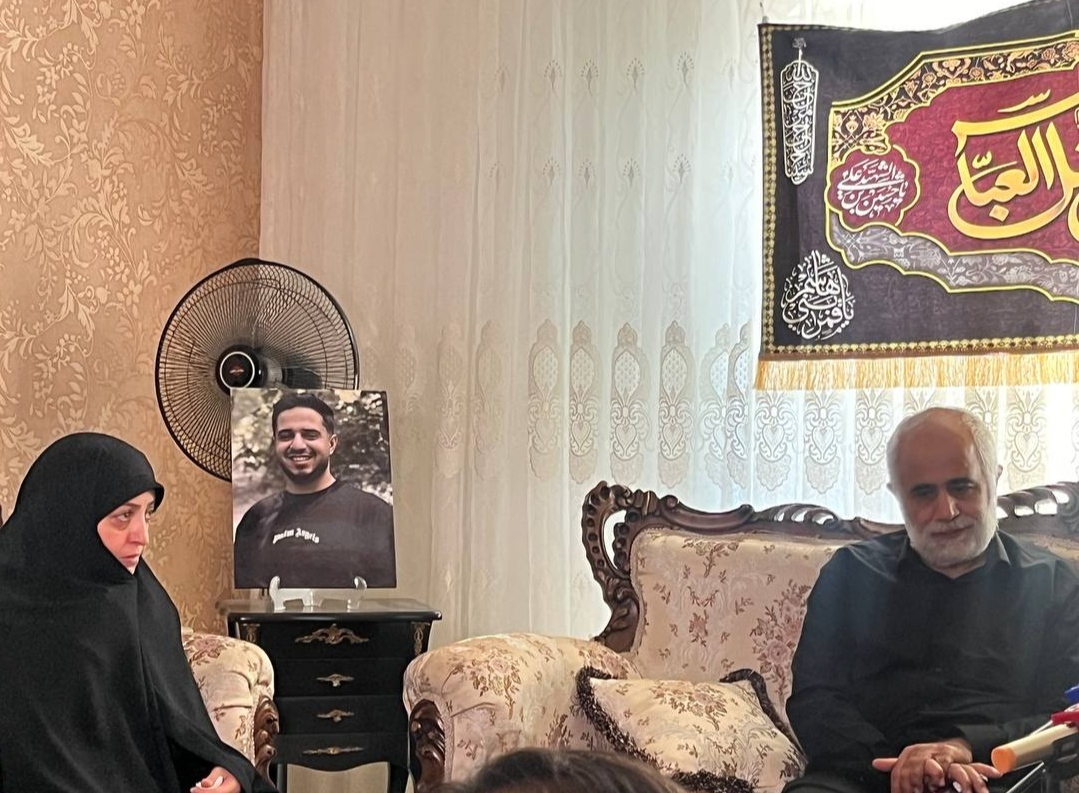 «محسن» می‌خواست پشتِ نام من باشد، حالا من پشتِ نام او ایستاده‌ام
