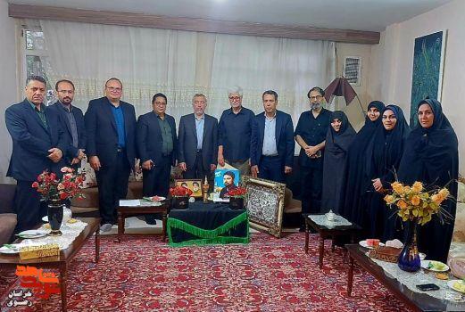 📰 ادای احترام به شهید جهادگر در دیدار مدیرکل آموزش و پرورش با خانواده شهید شجاعی‌پور