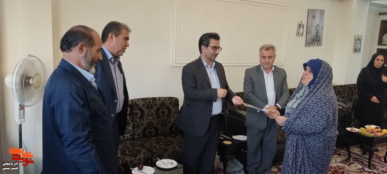 دیدار با خانواده شهیدان حبیب پورمرادی ومحمدتدین در میاندوآب