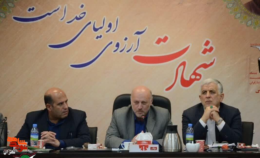 مشاوران ایثارگران، بازوی فکری و اجرایی مدیران برای ترویج فرهنگ ایثار و حمایت از جامعه ایثارگری هستند. مشاوران ایثارگران، بازوی فکری و اجرایی مدیران برای ترویج فرهنگ ایثار و حمایت از جامعه ایثارگری هستند.