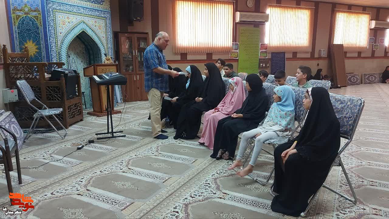 گروه سرود ویژه فرزندان شهدای شهرستان‌های استان تهران تشکیل شد