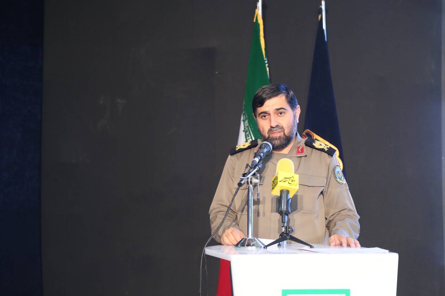 نشست علمی، تخصصی آموزه‌های دفاع مقدس در کتب درسی دوره اول و دوم ابتدایی 