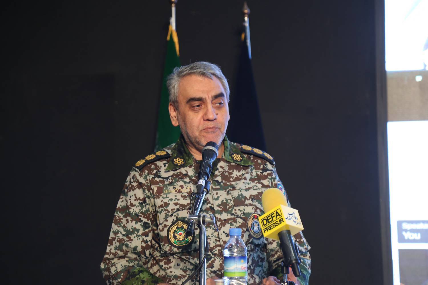 نشست علمی، تخصصی آموزه‌های دفاع مقدس در کتب درسی دوره اول و دوم ابتدایی 