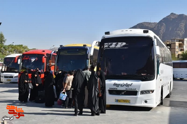 بدرقه خانواده شهدای اقتدار ایران جهت دیدار با رهبر انقلاب