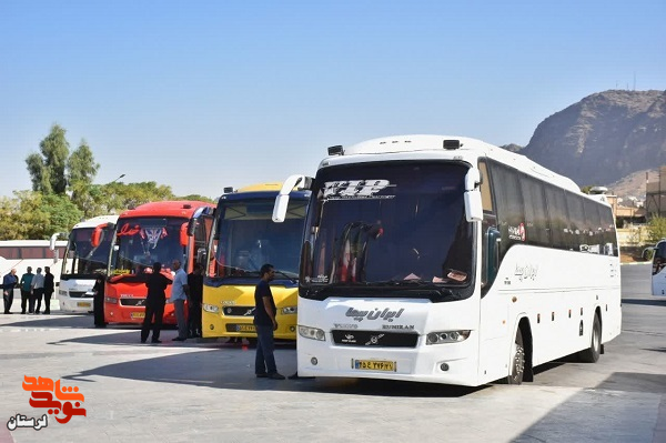 بدرقه خانواده شهدای اقتدار ایران جهت دیدار با رهبر انقلاب