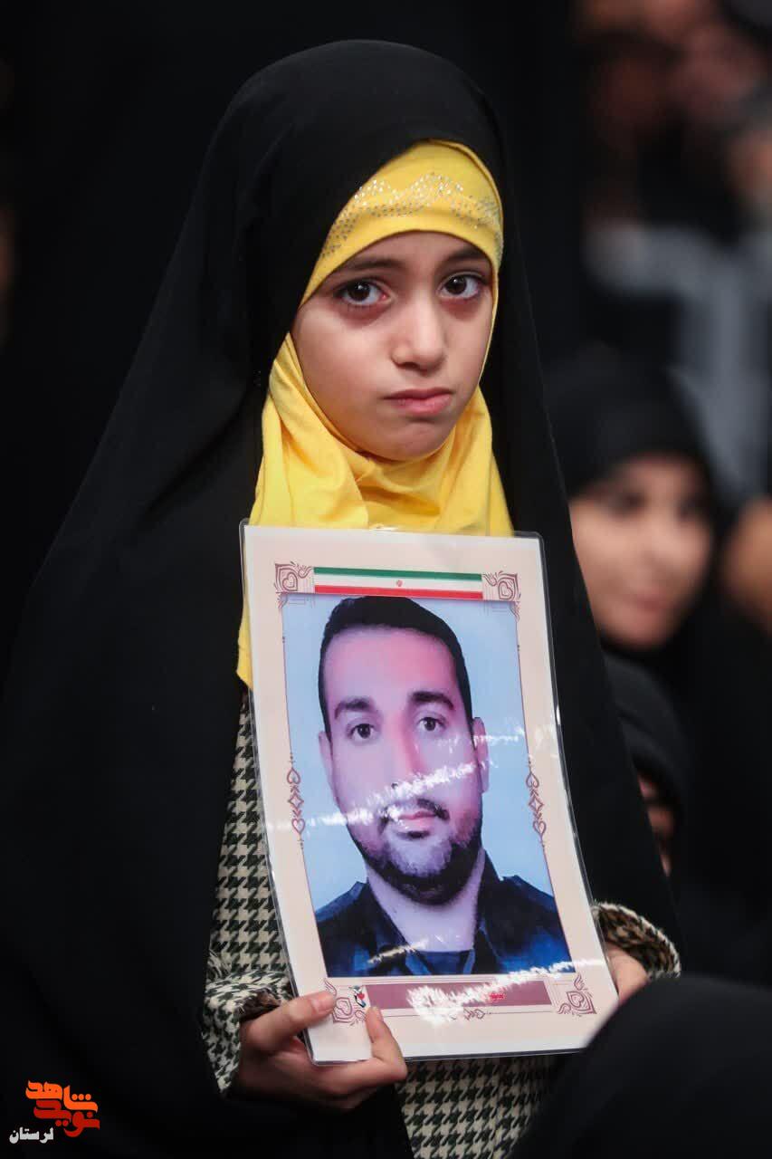 دیدار خانواده شهدای لرستانی دفاع مقدس ۱۲ روزه با رهبر انقلاب