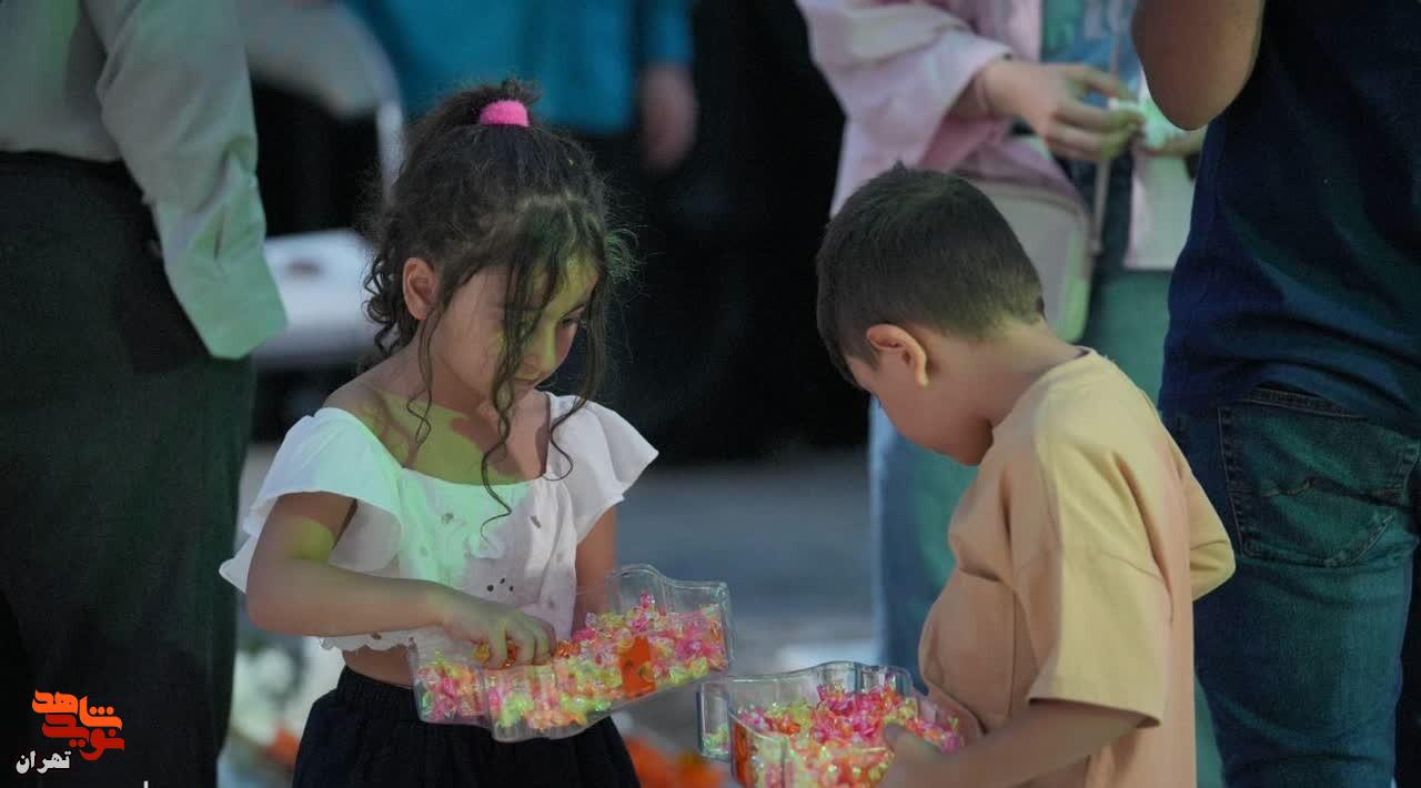 گزارش تصویری/جشن تولد شهیده «فاطمه سادات ساداتی ارمکی» در گلزار شهدا