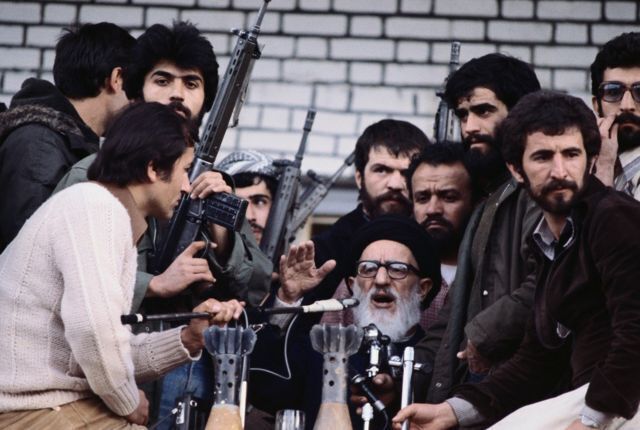 ۱۰ تصویر از آنکه «ابوذر زمان» بود