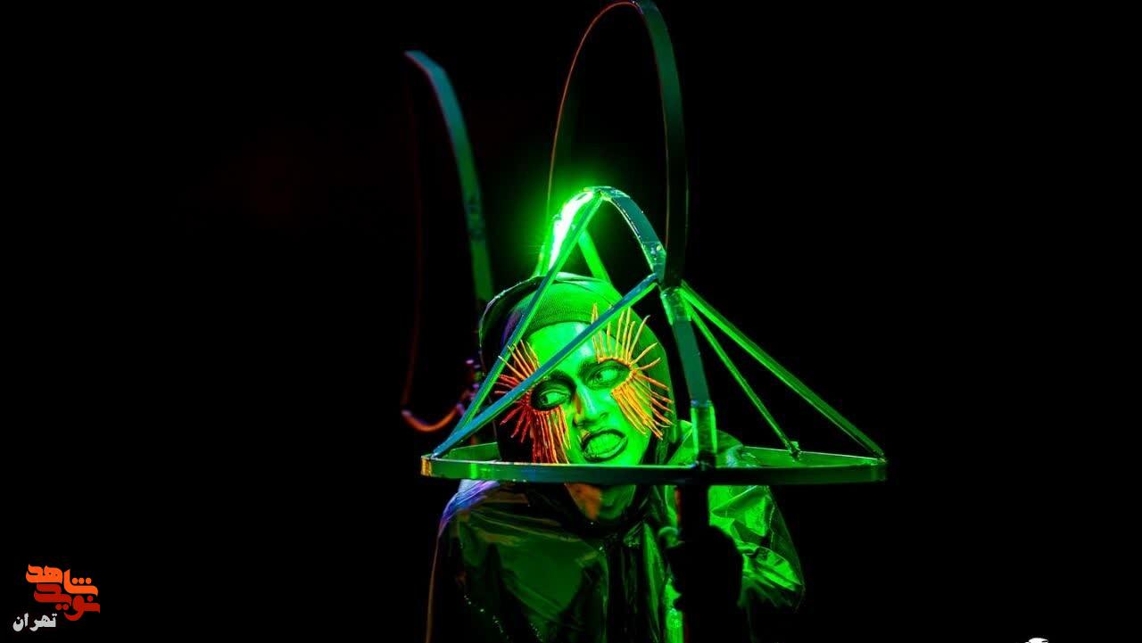 نمايش لجن خواره در تالار حافظ + عکس