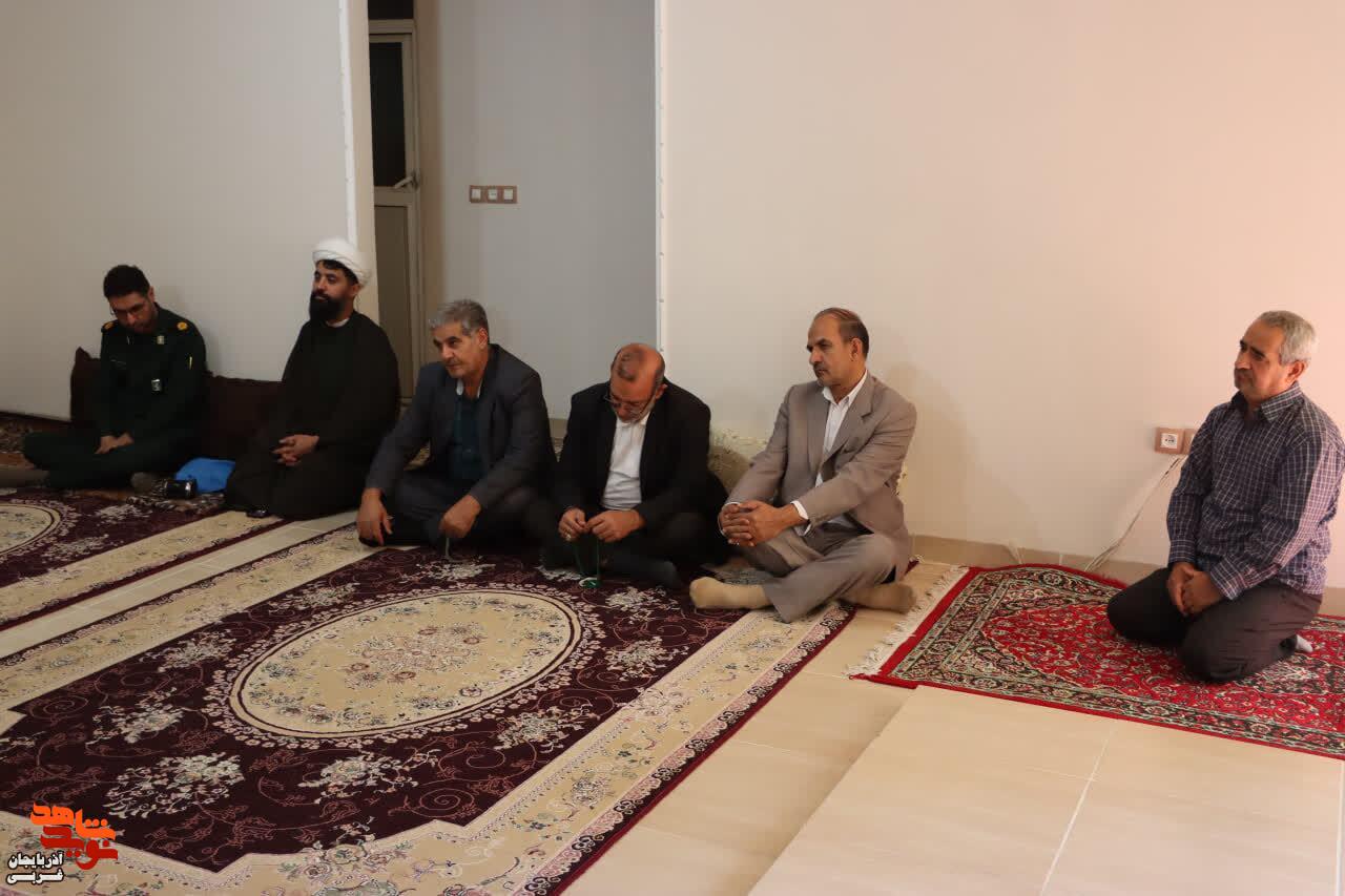 دیدار مسئول حوزه نمایندگی ولی فقیه در منطقه ۳ کشوری بنیاد شهید و امورایثارگران با خانواده شهید والامقام «شهید محمد قربانی» در ارومیه