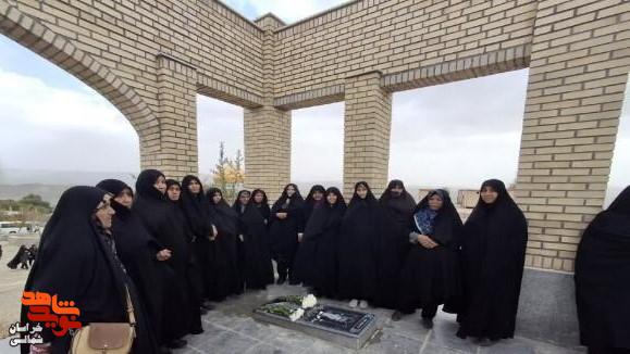 اردوی زیارتی ویژه بانوان پیشکسوت و ایثارگر استان خراسان‌شمالی برگزار شد+ تصاویر