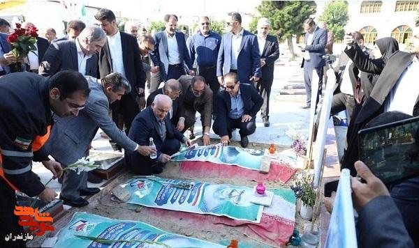 گزارش تصویری/ مراسم بزرگداشت شهدای دولت و خدمت در ساری برگزار شد