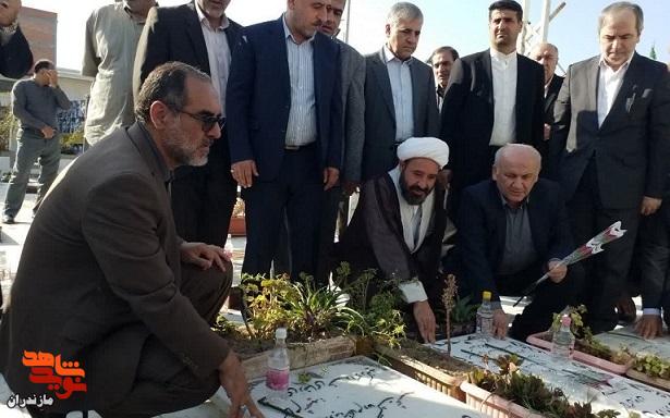 گزارش تصویری/ مراسم بزرگداشت شهدای دولت و خدمت در ساری برگزار شد