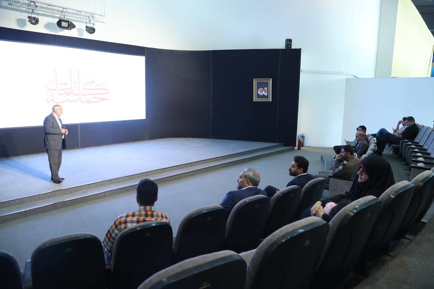 سردار امیریان: اولویت موزه ملی انقلاب اسلامی و دفاع مقدس نسل جدید است/ از برنامههای نخبگانی استقبال میکنیم سردار امیریان: اولویت موزه ملی انقلاب اسلامی و دفاع مقدس نسل جدید است/ از برنامههای نخبگانی استقبال میکنیم