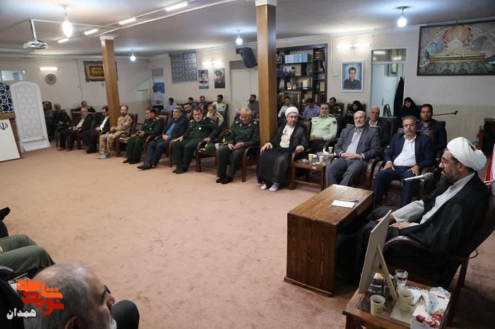 گزارش تصویری| دیدار مسئولان با نماینده مقام معظم رهبری