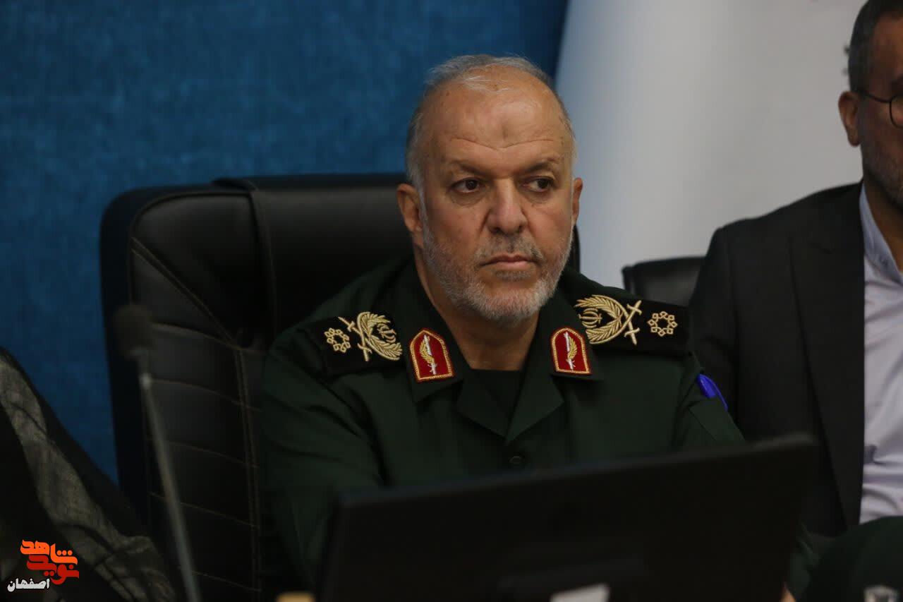 وحدت ملت ایران در جنگ تحمیلی ۱۲ روزه، نشانه وفاداری به آرمان‌های انقلاب بود