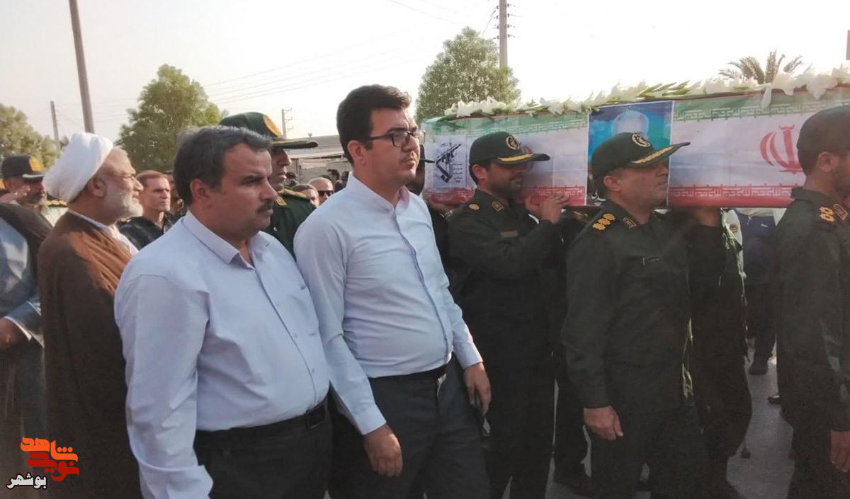 آیین تشییع پیکرشهید پاسدار «محمدمحمدی» در گلزار مطهر شهدای شهر آبپخش