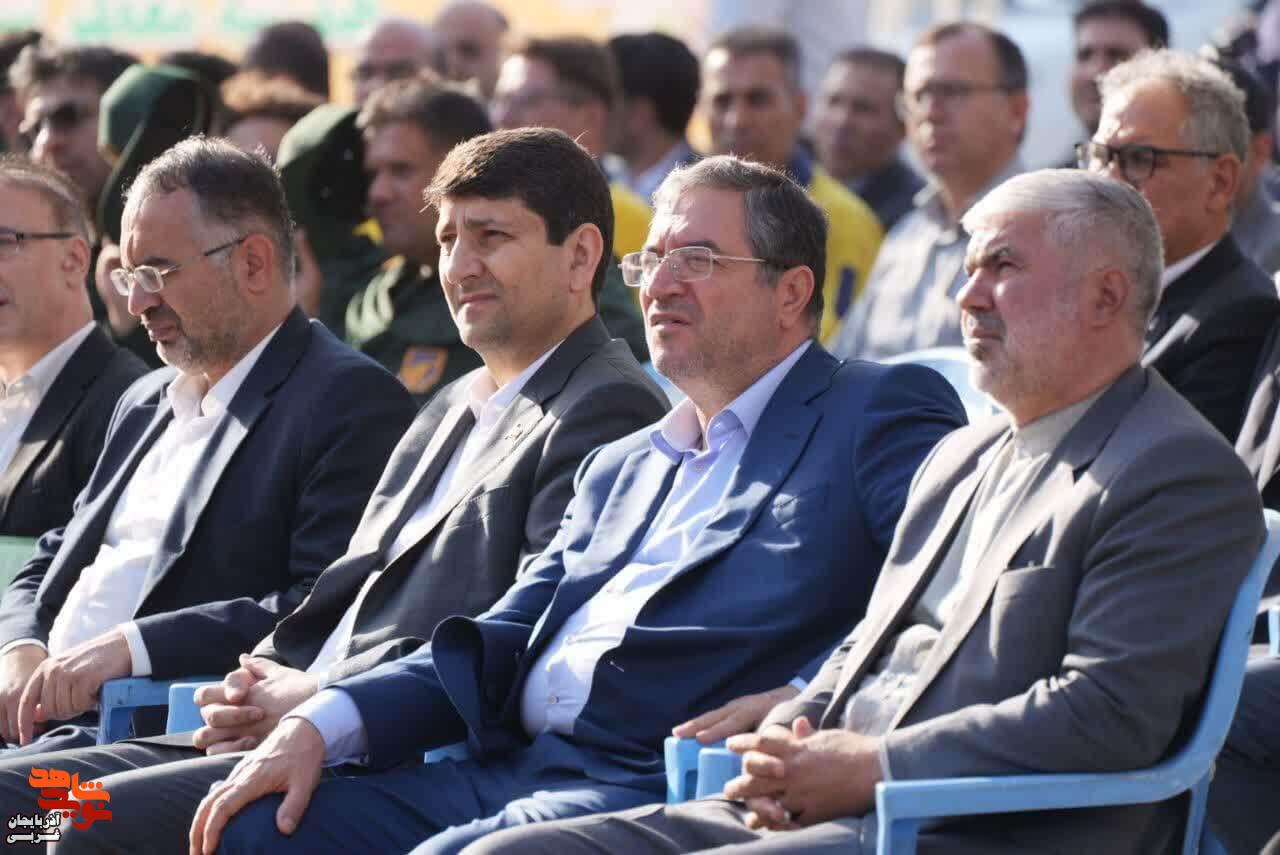 ادای احترام وزیر ارتباطات و فناوری اطلاعات به مقام شامخ شهدای ارومیه