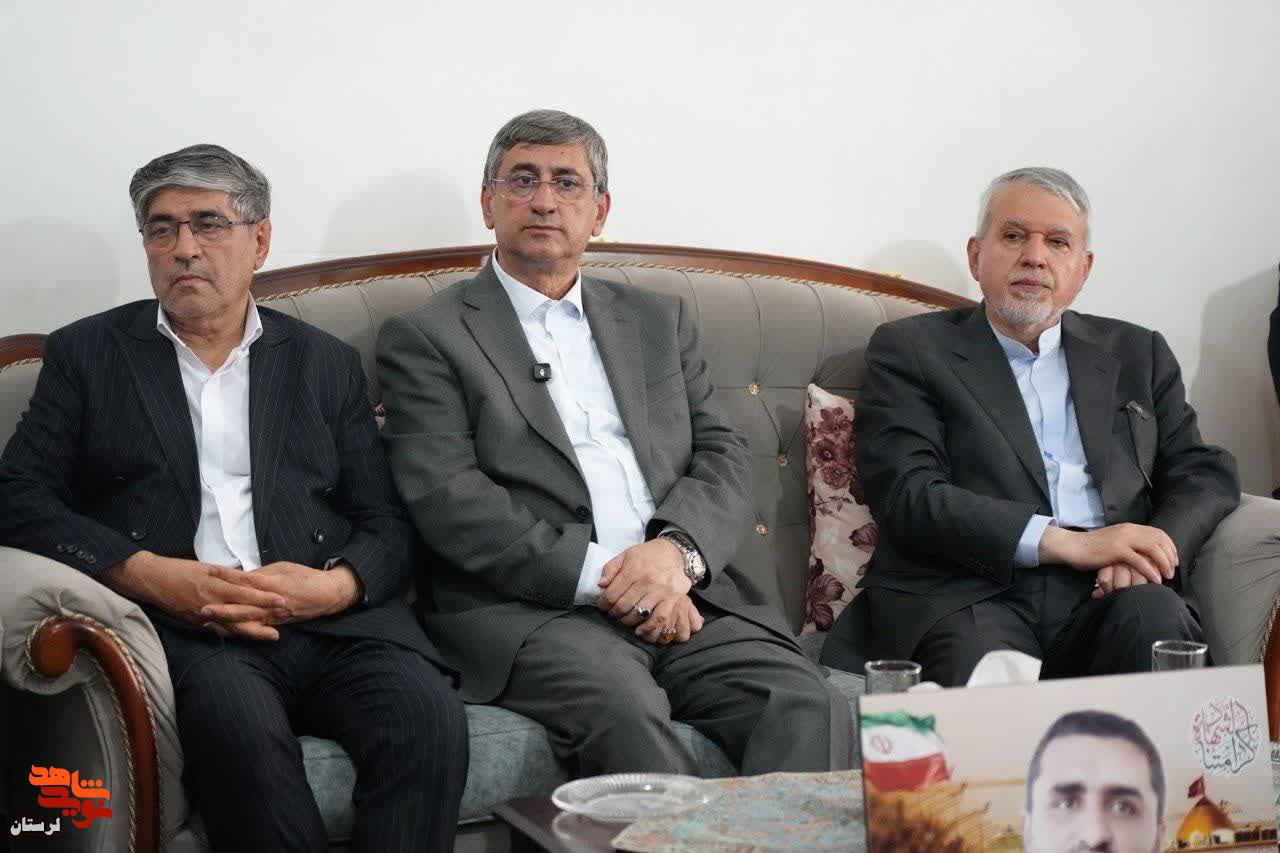 تجلیل وزیر میراث فرهنگی از خانواده شهید اقتدار وطن «ابوذر مرادی فرد»